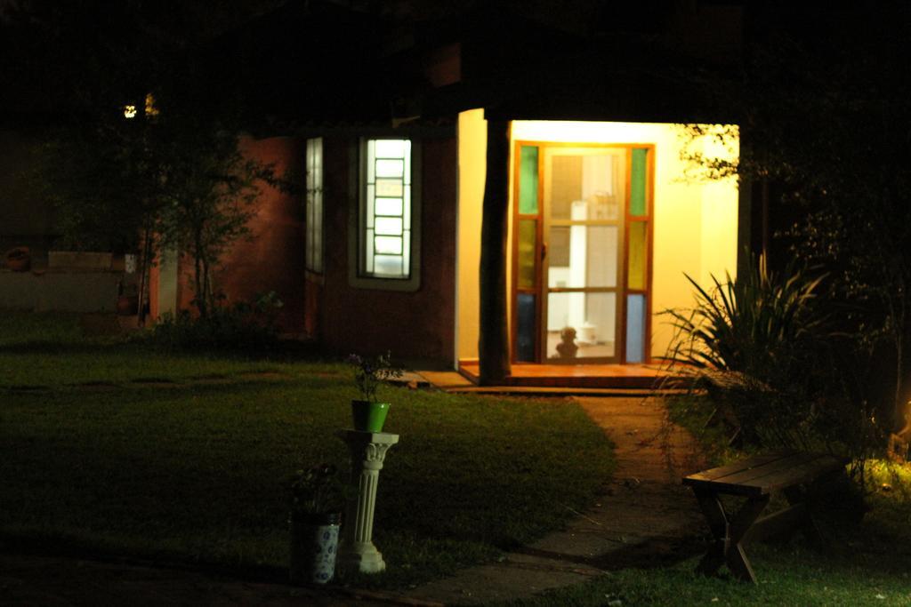 Chacara Ando Bed And Breakfast Águas de Santa Barbara Zimmer foto
